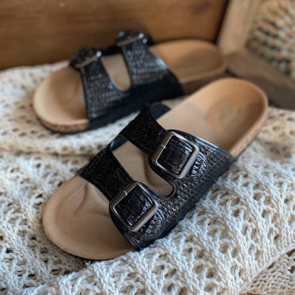 Black Double Buckle Woven Slide On Sandals - Picture 2 of 4